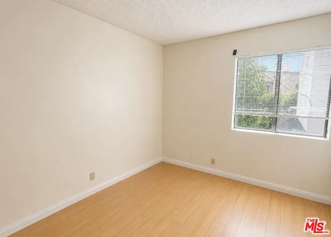 13406 Moorpark Street 102, Los Angeles, California 91423