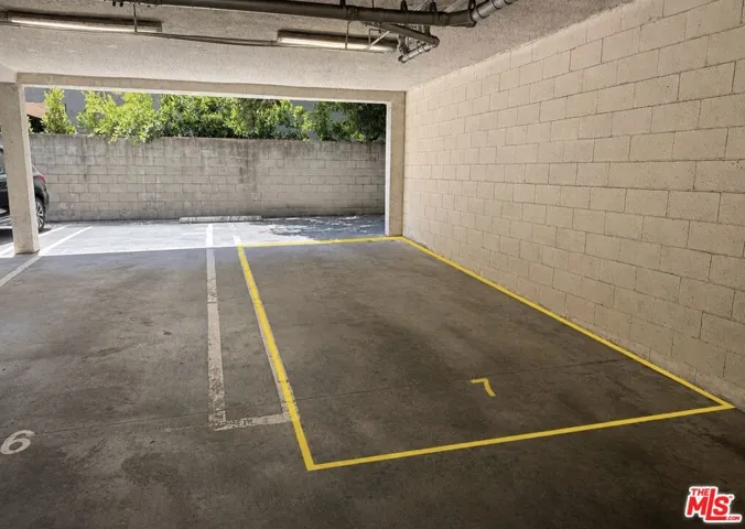 13406 Moorpark Street 102, Los Angeles, California 91423