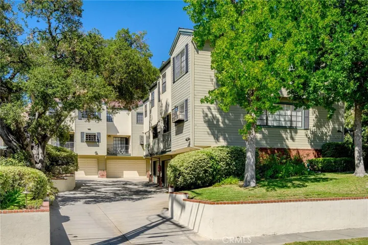 2747 Hermosa Avenue 6, Montrose, California 91020