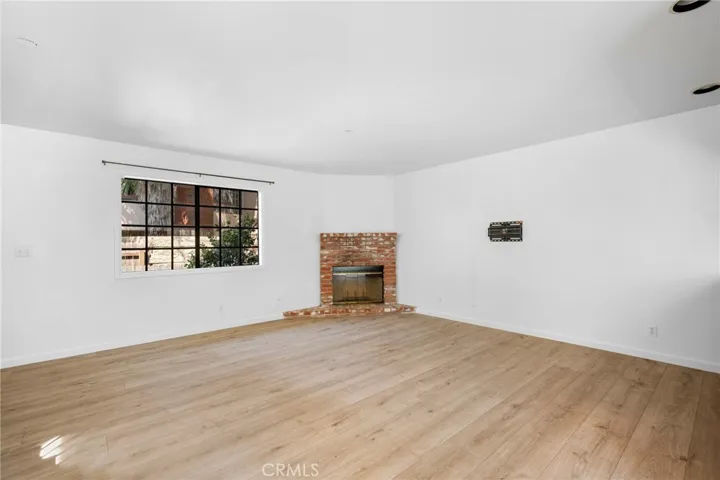 2747 Hermosa Avenue 6, Montrose, California 91020