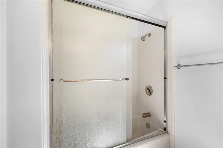 2747 Hermosa Avenue 6, Montrose, California 91020