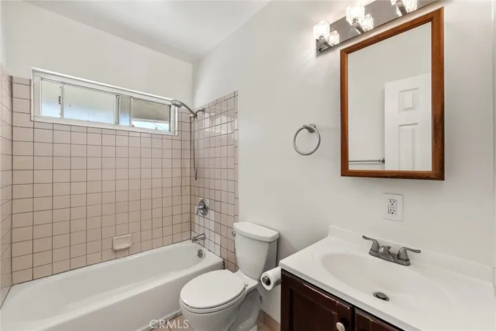 2017 Vestal Avenue, Los Angeles, California 90026