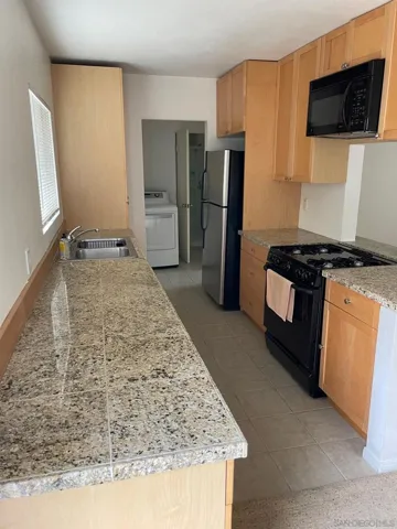 1465 Neptune Avenue, Encinitas, California 92024