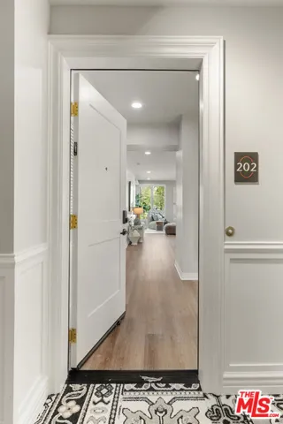 7428 Santa Monica Boulevard 202, West Hollywood, California 90046