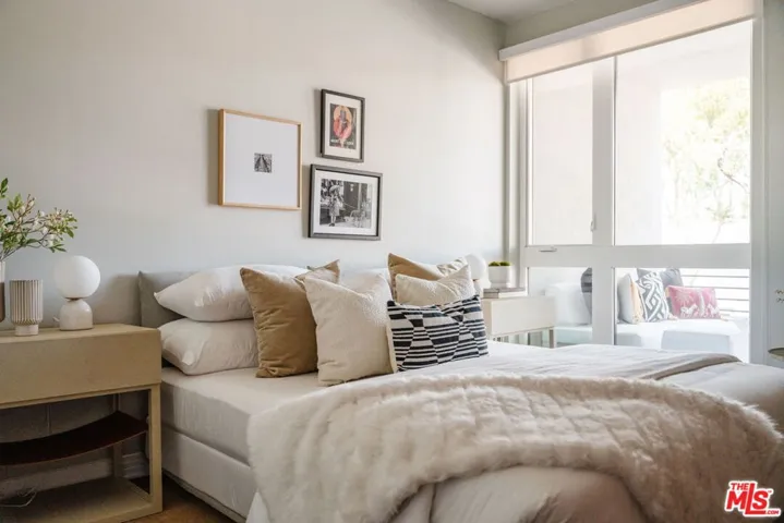 7428 Santa Monica Boulevard 202, West Hollywood, California 90046