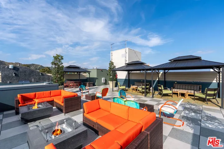 7428 Santa Monica Boulevard 202, West Hollywood, California 90046