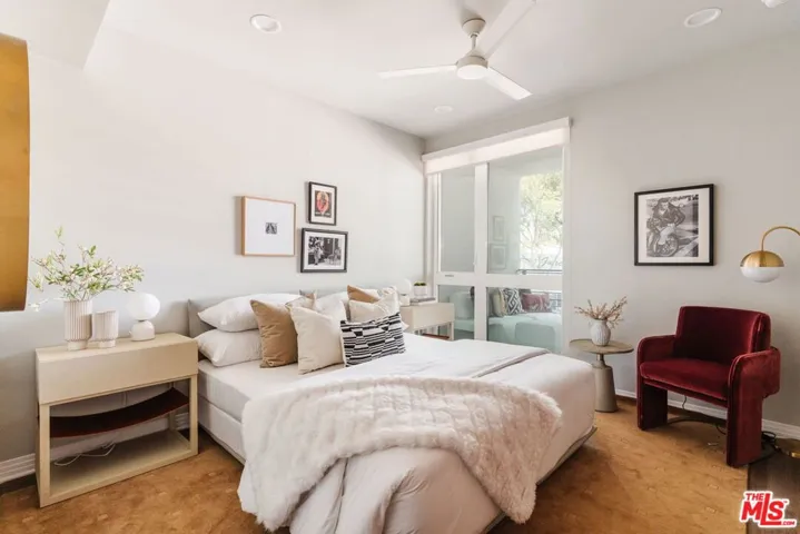 7428 Santa Monica Boulevard 202, West Hollywood, California 90046