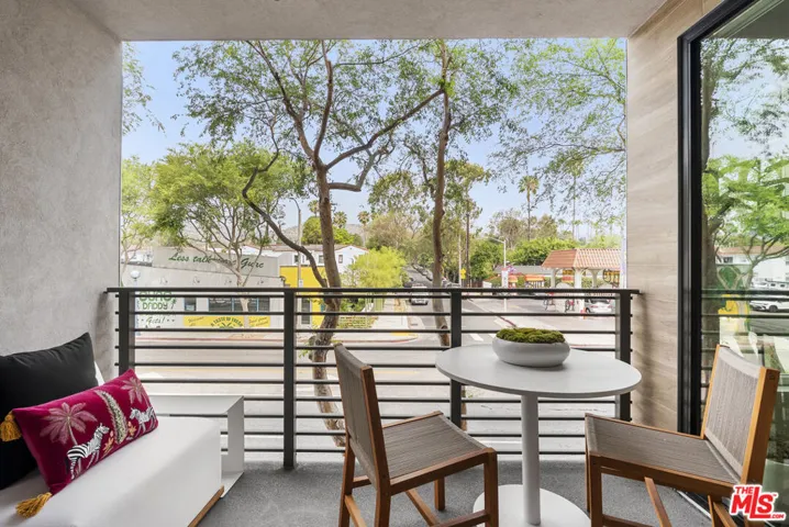 7428 Santa Monica Boulevard 202, West Hollywood, California 90046