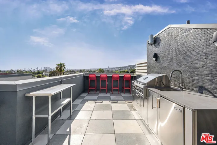 7428 Santa Monica Boulevard 202, West Hollywood, California 90046