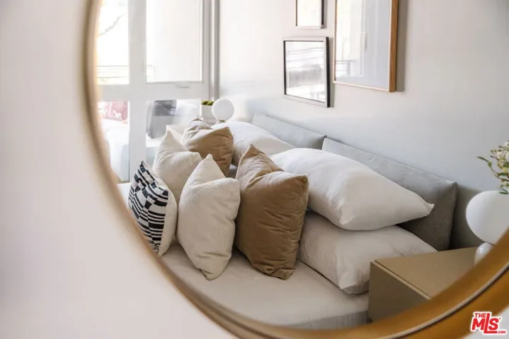 7428 Santa Monica Boulevard 202, West Hollywood, California 90046