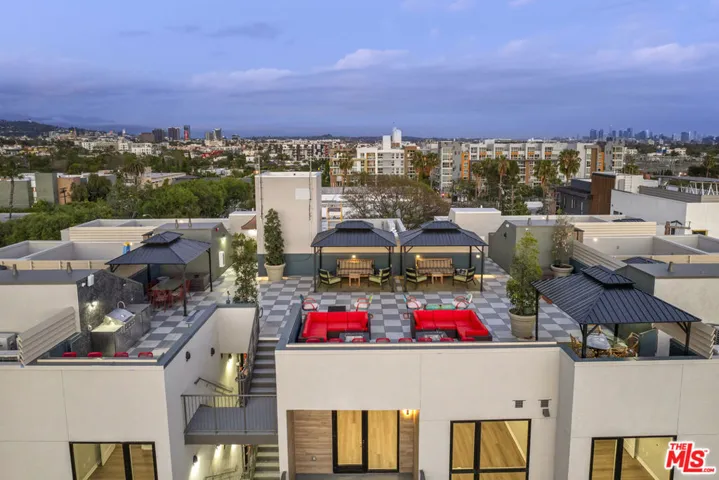 7428 Santa Monica Boulevard 202, West Hollywood, California 90046