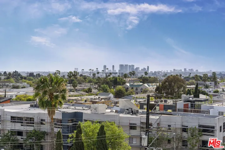 7428 Santa Monica Boulevard 202, West Hollywood, California 90046