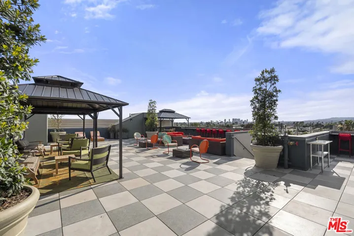 7428 Santa Monica Boulevard 202, West Hollywood, California 90046