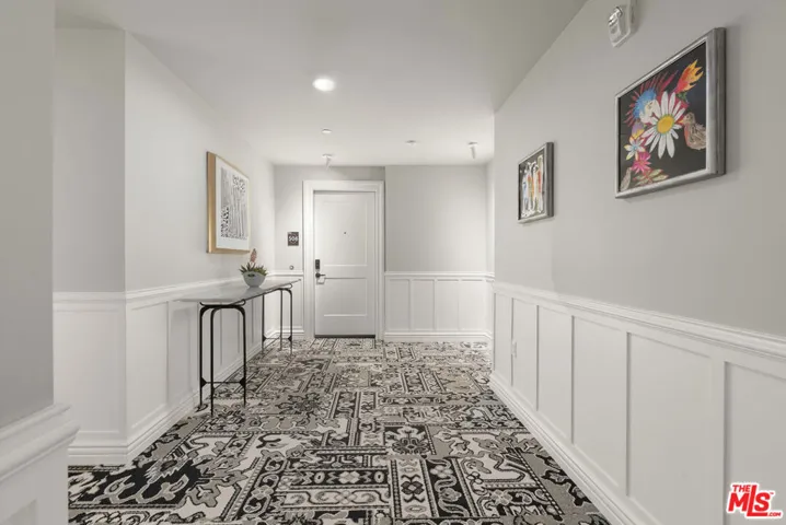 7428 Santa Monica Boulevard 202, West Hollywood, California 90046
