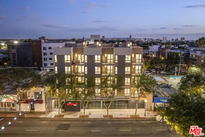 7428 Santa Monica Boulevard 202, West Hollywood, California 90046