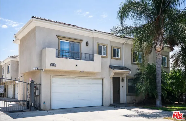 7124 Farralone Avenue 101, Los Angeles, California 91303