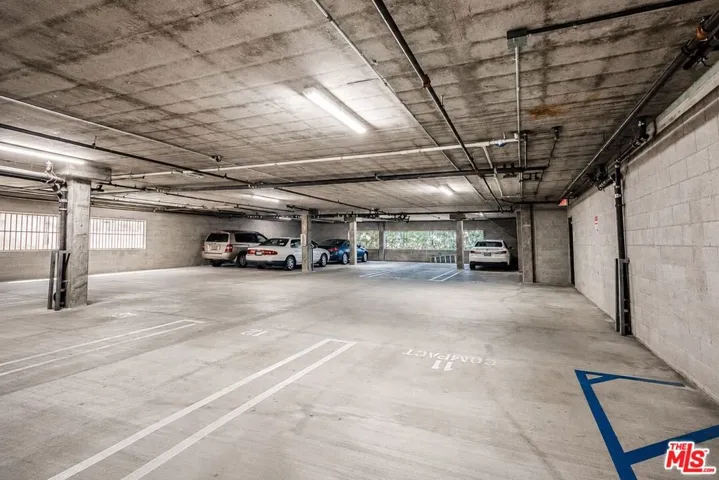 12132 Hart Street 301, North Hollywood, California 91605