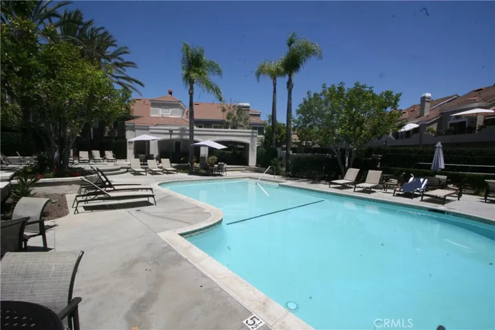 25141 La Jolla F, Laguna Niguel, California 92677