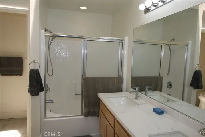 25141 La Jolla F, Laguna Niguel, California 92677