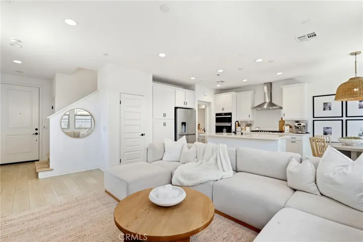 880 Cornelia Way, Rancho Mission Viejo, California 92694