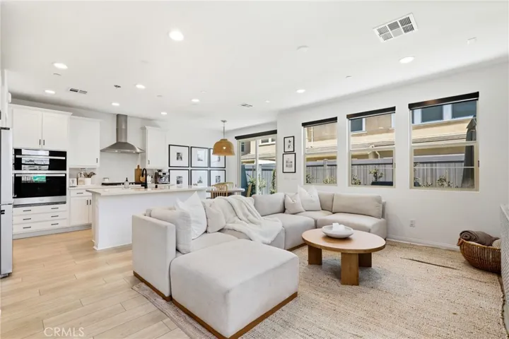 880 Cornelia Way, Rancho Mission Viejo, California 92694