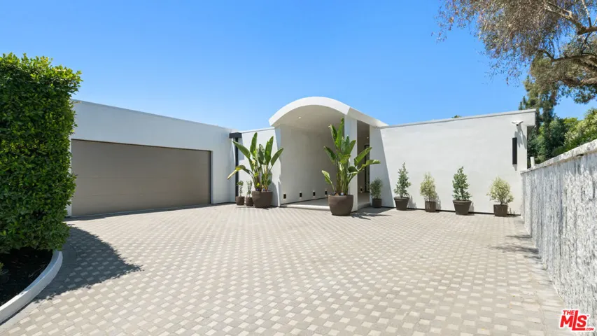 365 Trousdale Place, Beverly Hills, California 90210
