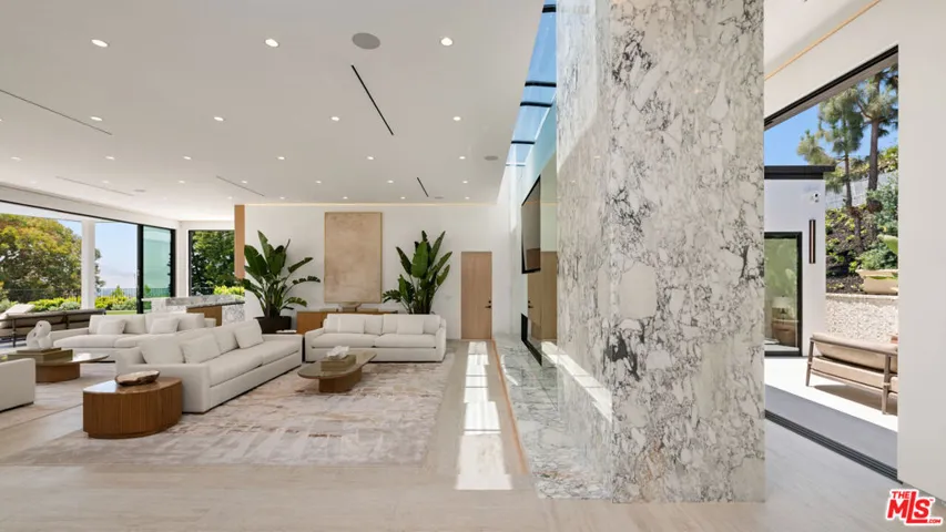 365 Trousdale Place, Beverly Hills, California 90210