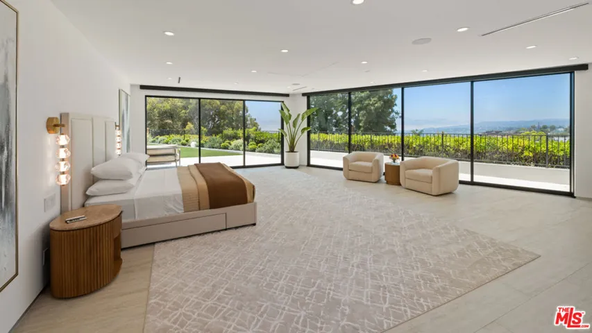 365 Trousdale Place, Beverly Hills, California 90210