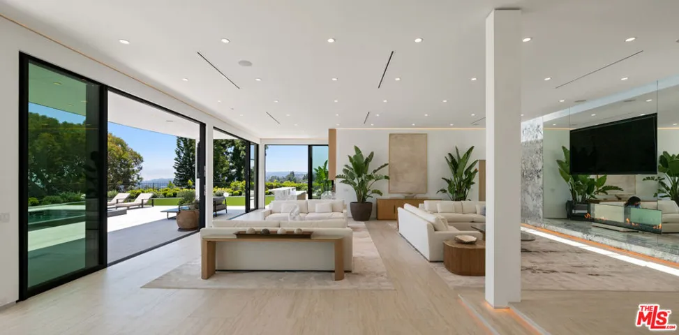 365 Trousdale Place, Beverly Hills, California 90210