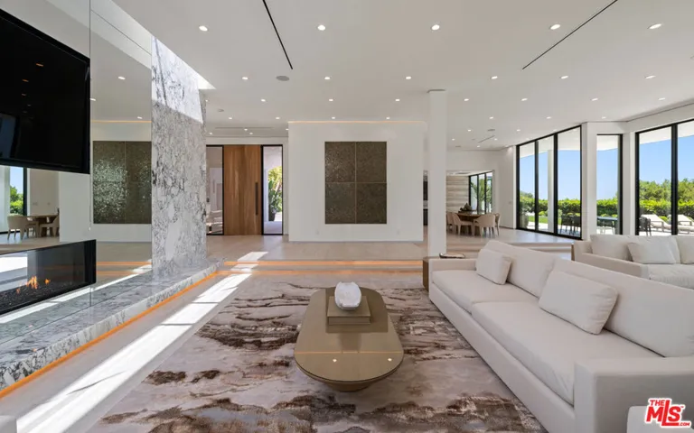 365 Trousdale Place, Beverly Hills, California 90210