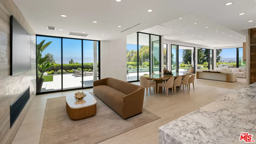 365 Trousdale Place, Beverly Hills, California 90210