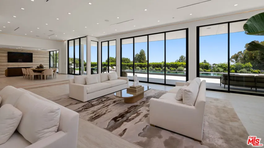 365 Trousdale Place, Beverly Hills, California 90210