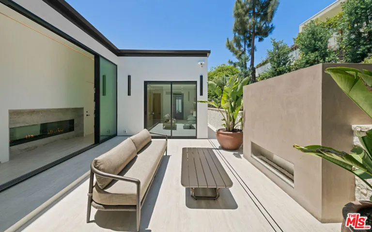 365 Trousdale Place, Beverly Hills, California 90210