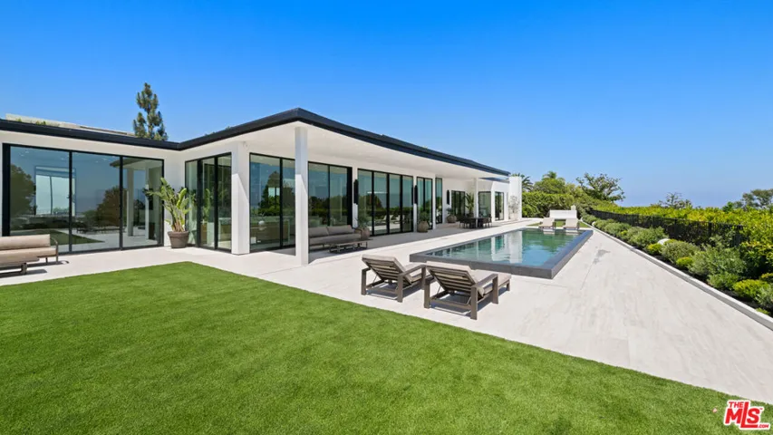 365 Trousdale Place, Beverly Hills, California 90210