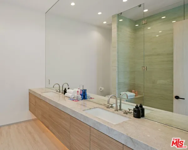 365 Trousdale Place, Beverly Hills, California 90210