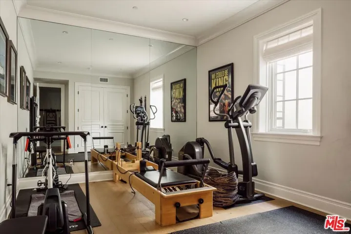14750 Bestor Boulevard, Pacific Palisades, California 90272
