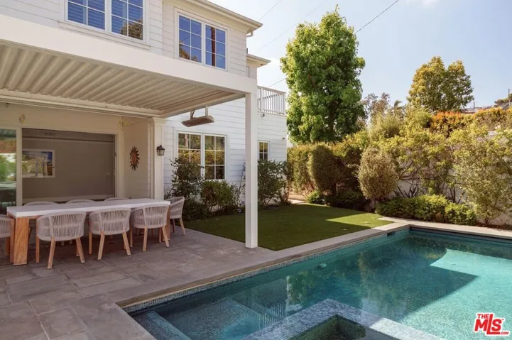 14750 Bestor Boulevard, Pacific Palisades, California 90272