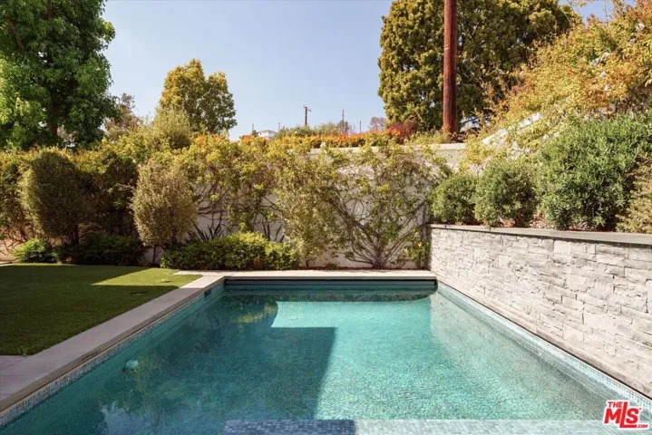 14750 Bestor Boulevard, Pacific Palisades, California 90272