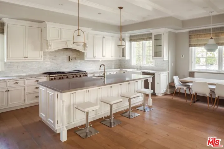 14750 Bestor Boulevard, Pacific Palisades, California 90272