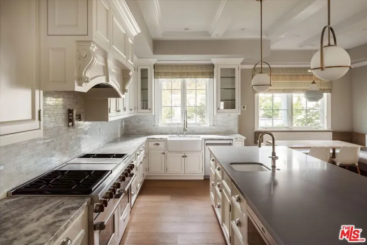 14750 Bestor Boulevard, Pacific Palisades, California 90272