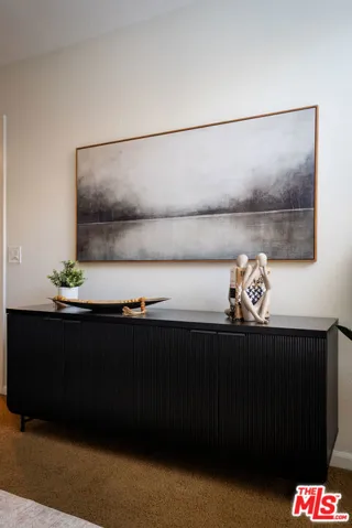 7320 Hawthorn Avenue 425, Los Angeles, California 90046