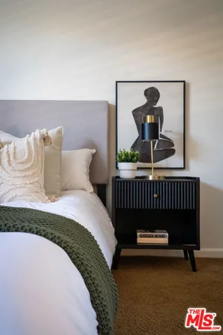 7320 Hawthorn Avenue 425, Los Angeles, California 90046
