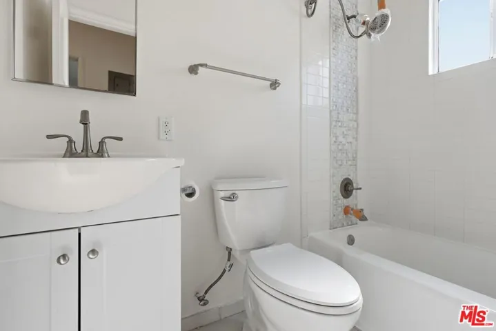 9608 W Olympic Boulevard C, Beverly Hills, California 90212
