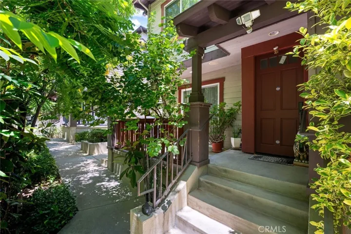6300 Honolulu, La Crescenta, California 91214