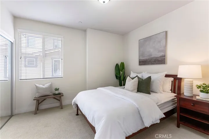 6300 Honolulu, La Crescenta, California 91214