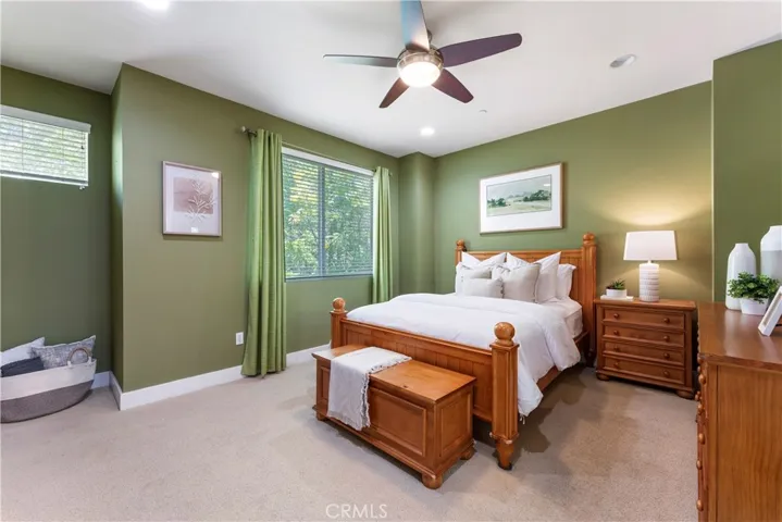 6300 Honolulu, La Crescenta, California 91214