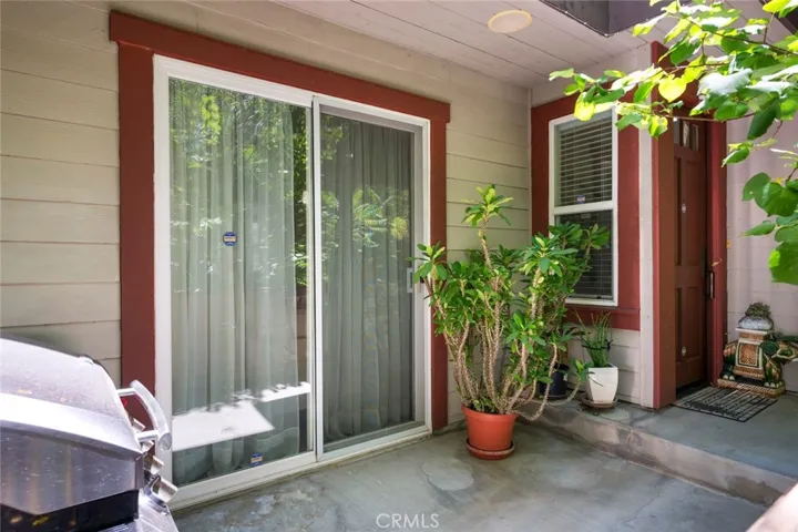 6300 Honolulu, La Crescenta, California 91214