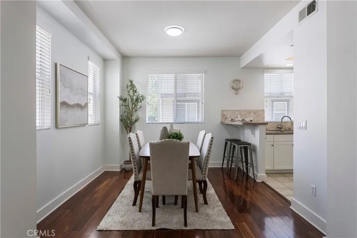 6300 Honolulu, La Crescenta, California 91214
