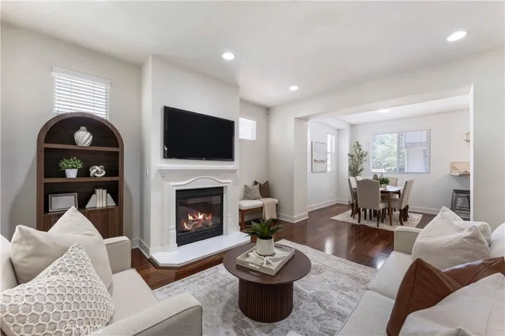 6300 Honolulu, La Crescenta, California 91214