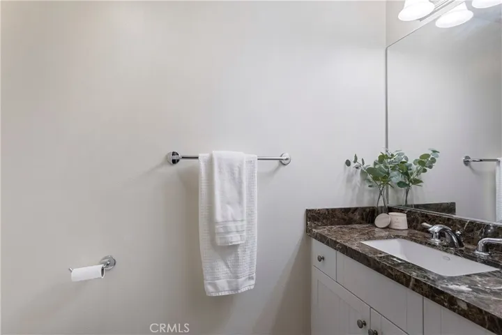 6300 Honolulu, La Crescenta, California 91214